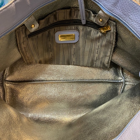 CELINE Gold Metallic Handbag with strap - Picture 5 of 7